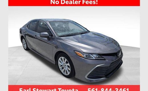 2024 Toyota Camry LE