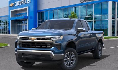 2023 Chevrolet Silverado LT