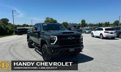 2025 Chevrolet Silverado HD LTZ