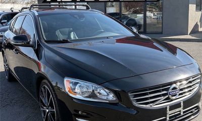 2017 Volvo V60 Premier