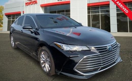 2022 Toyota Avalon XLE