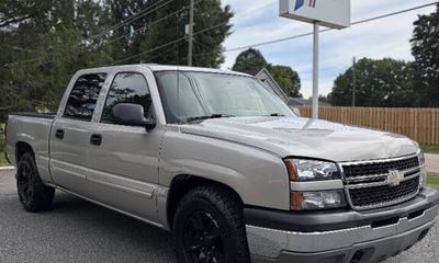 2006 Chevrolet Silverado LS2