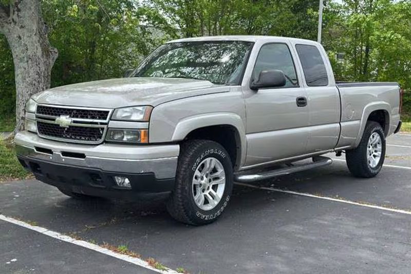 2006 Chevrolet Silverado — a typically priced live listing