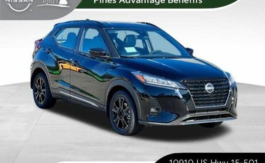 2023 Nissan Kicks SR