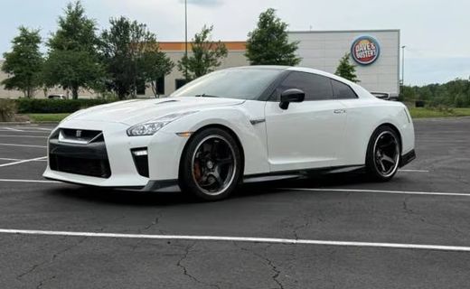 2017 Nissan GT-R Premium