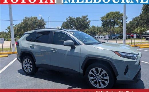2022 Toyota RAV4 XLE Premium