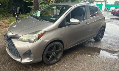 2015 Toyota Yaris L Hatchback