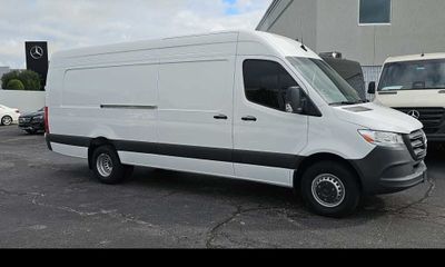 2024 Mercedes-Benz Sprinter 907 VS30