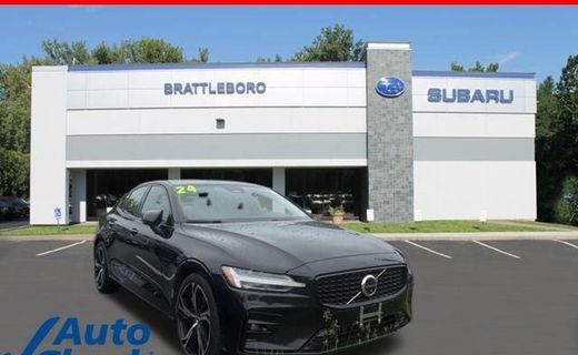 2024 Volvo S60 Plus Dark