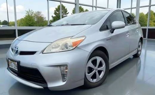 2014 Toyota Prius TWO