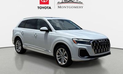 2025 Audi Q7 Quattro Premium Plus