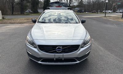 2017 Volvo V60CC Premier
