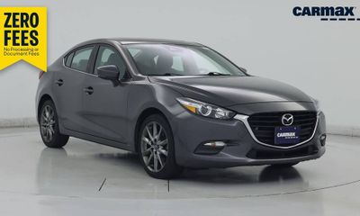 2018 Mazda MAZDA3 Touring