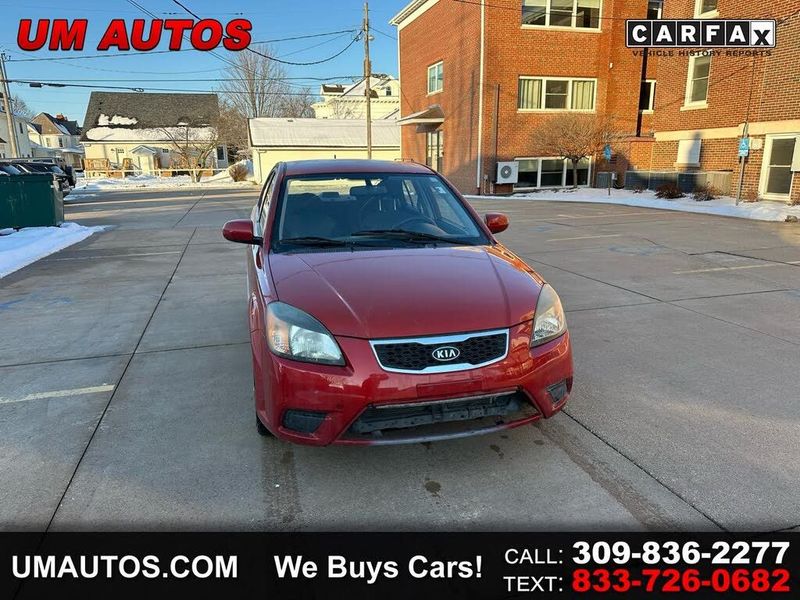 2011 Kia RIO — a typically priced live listing