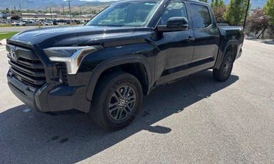 2024 Toyota Tundra SR5