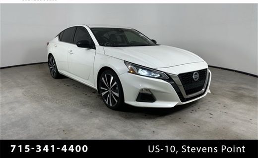 2022 Nissan Altima SR