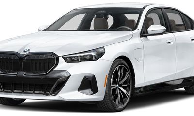 2027 BMW 550E xDrive