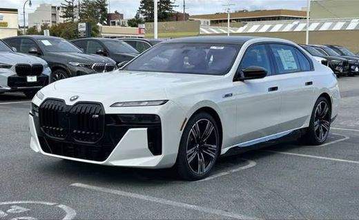 2026 BMW I7 M70