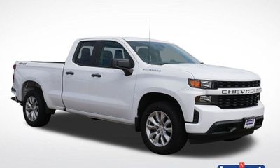 2020 Chevrolet Silverado Custom