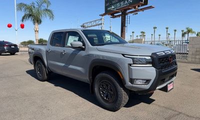2026 Nissan Frontier SV
