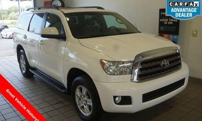 2017 Toyota Sequoia SR5 Grade