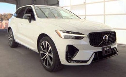 2023 Volvo XC60 Plus Dark