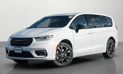 2027 Kia Carnival SX