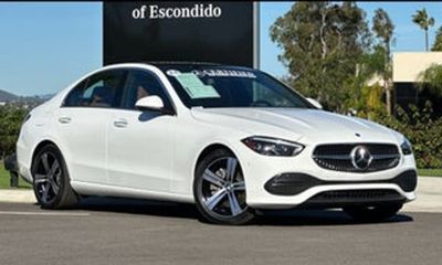 2025 Mercedes-Benz C-Class C300