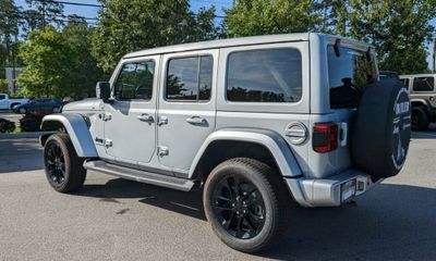 2023 Jeep Wrangler Sahara