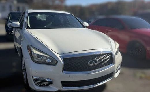 2016 Infiniti Q70