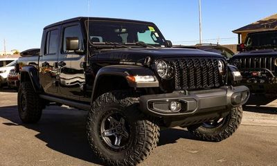 2021 Jeep Gladiator Sport