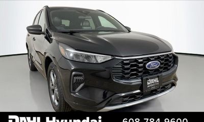 2023 Ford Escape ST Line