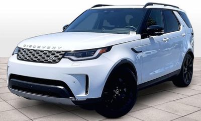 2025 Land Rover Discovery P300 S