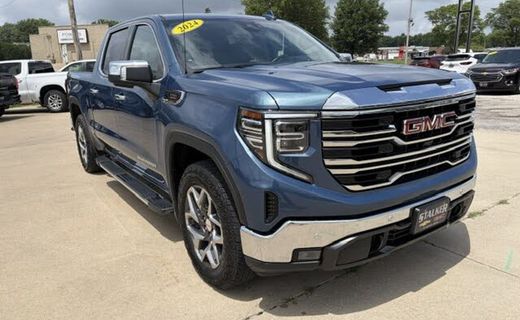 2024 GMC Sierra SLT
