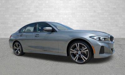 2023 BMW 330i