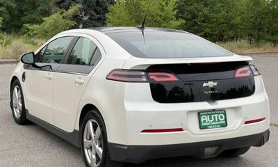2012 Chevrolet Volt Base