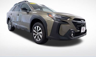 2025 Subaru Outback Premium