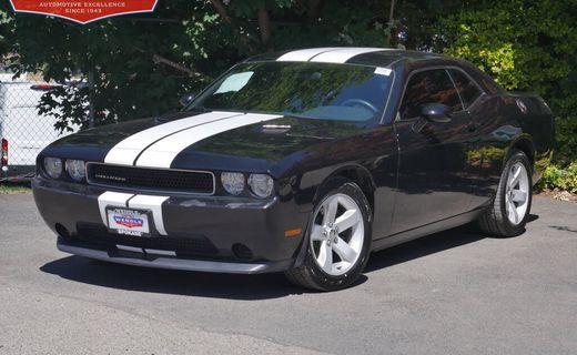 2013 Dodge Challenger Base