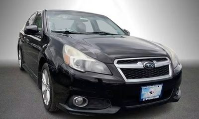 2013 Subaru Legacy Limited M R