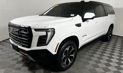 2025 GMC Yukon XL AT4