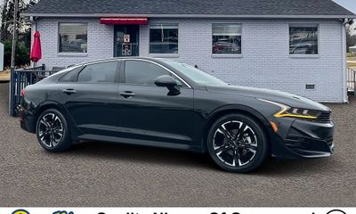 2023 Kia K5