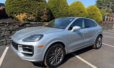 2025 Porsche Cayenne S