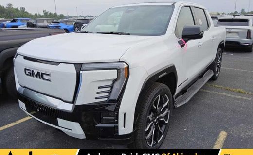 2025 GMC Sierra Denali