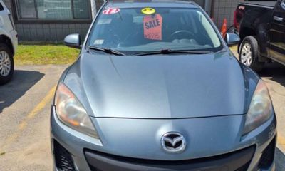 2012 Mazda MAZDA3 Touring GS