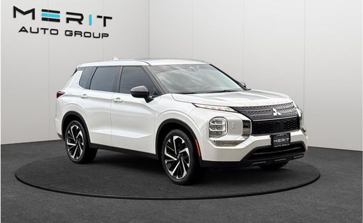 2022 Mitsubishi Outlander ES