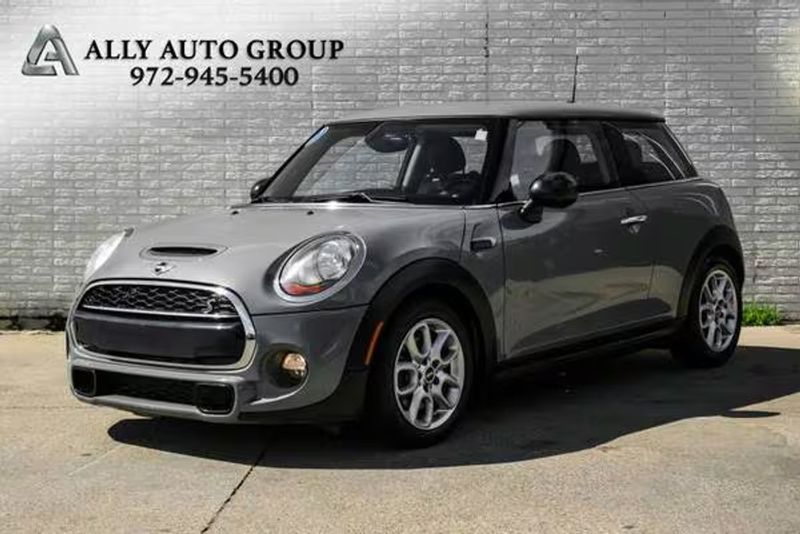 2017 Mini Hardtop — a typically priced live listing