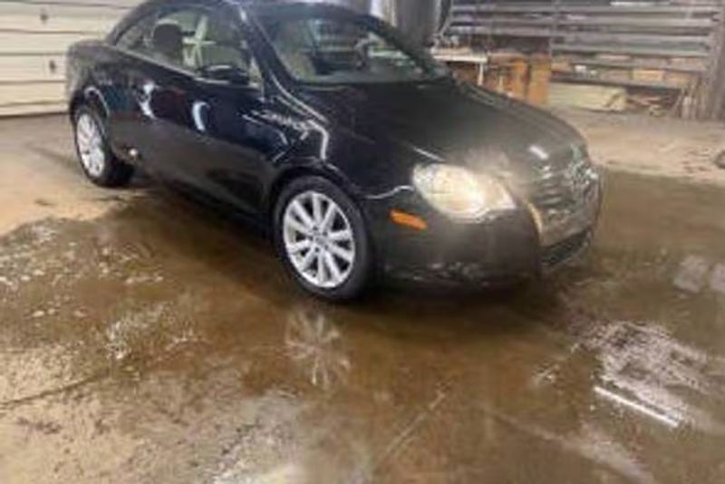 2010 Volkswagen EOS — a typically priced live listing