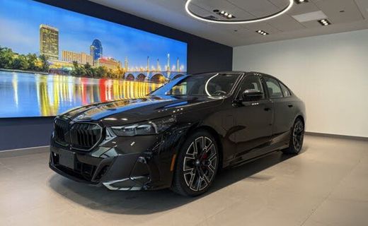 2026 BMW 550E xDrive