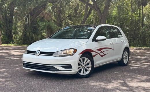 2020 Volkswagen Golf TSI