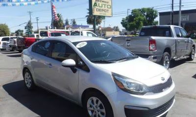 2016 Kia RIO LX A T